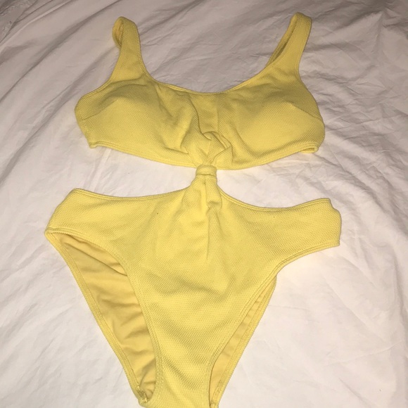 Abercrombie & Fitch One piece - Picture 2 of 3